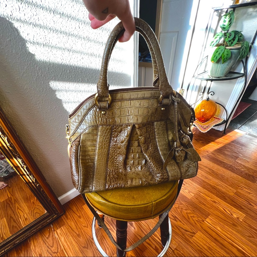Classic Louise Rose style Beige/Tan Croco Brahmin Bag